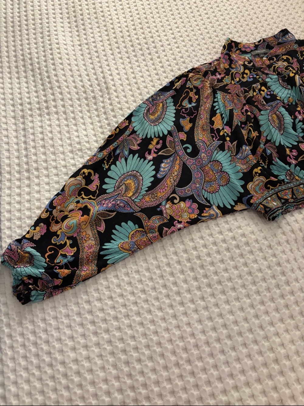 Haute Hippie Black Paisley Tie-Front BOHO Festival balloon sleeve crop top SZ M - Picture 5 of 5